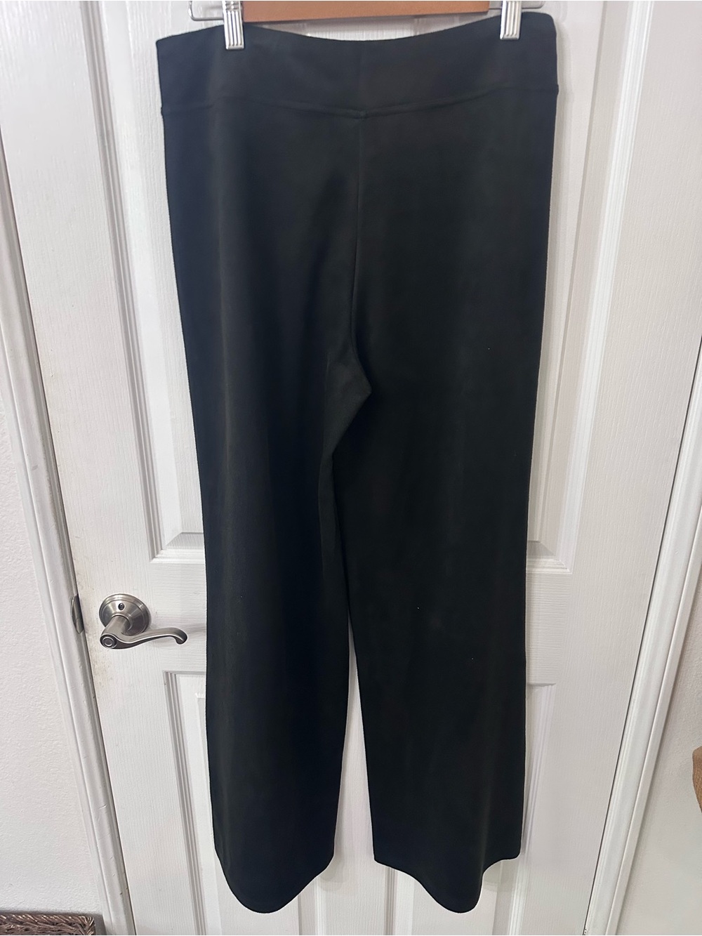 NWT J.McLaughlin Lori Faux Suede Pull-On Pants Black Medium - Picture 4 of 5